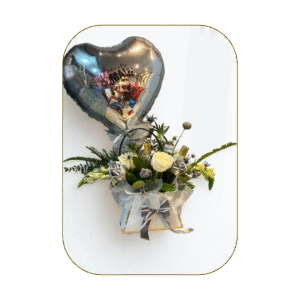 arreglo floral corazón plateado
